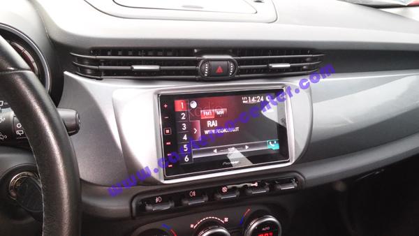 Alpha Romeo Giulietta CarPlay Install